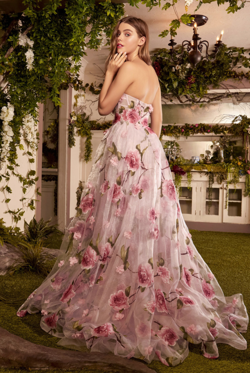 ORGANZA BALLGOWN