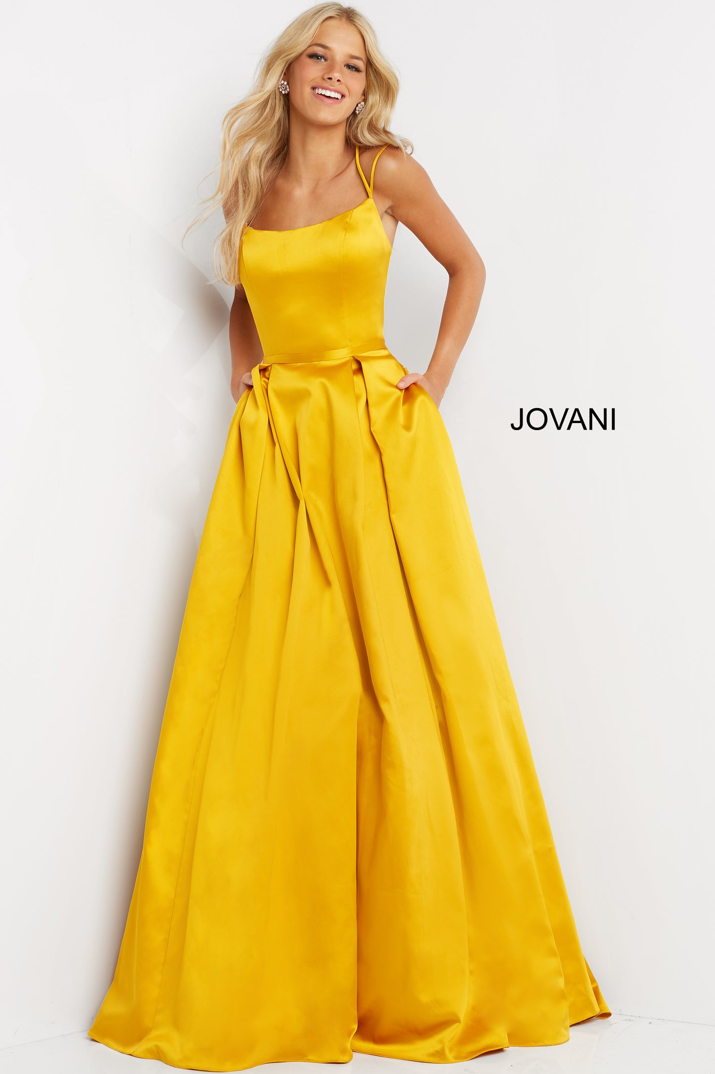 JOVANI 02536