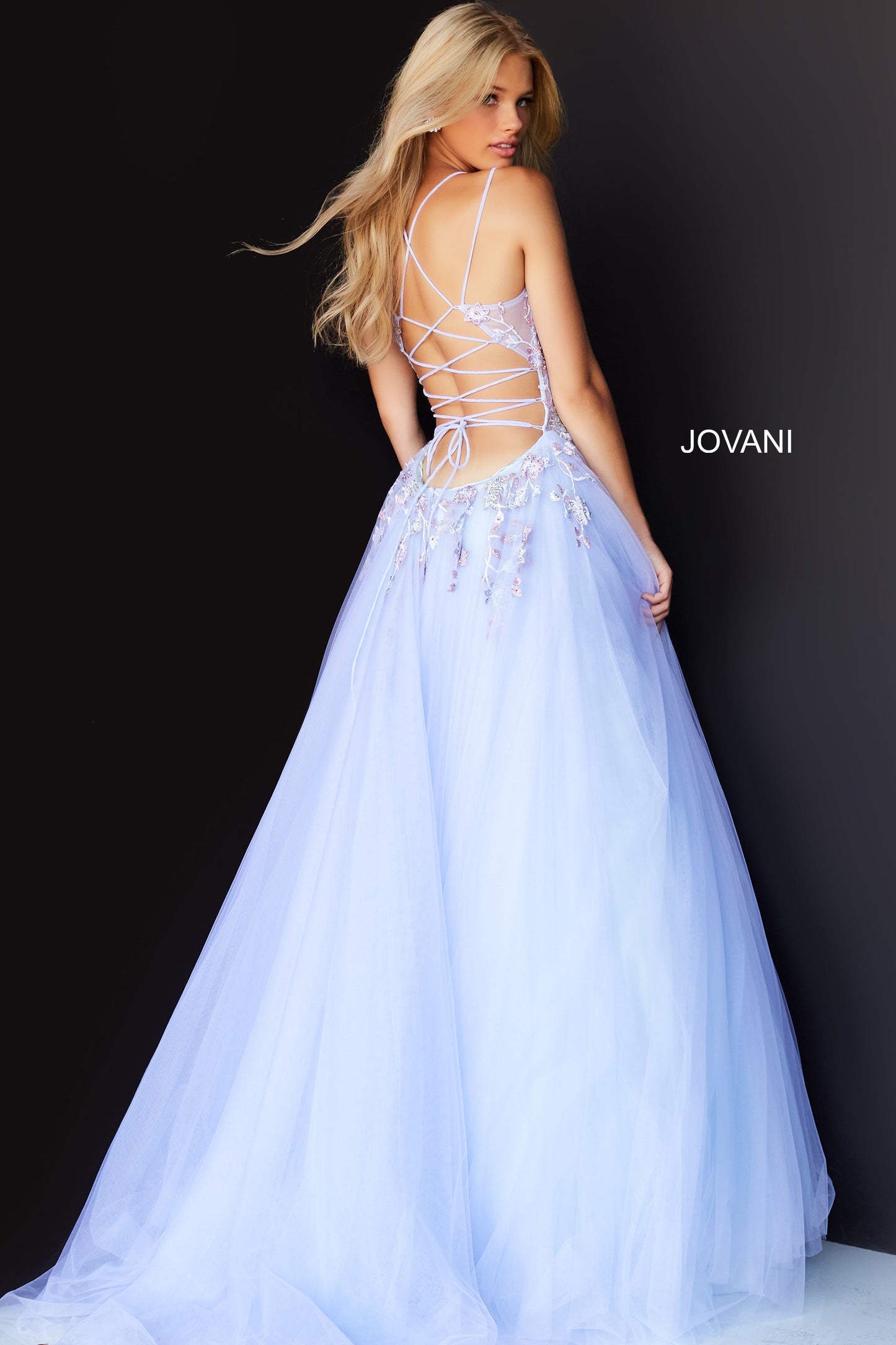 JOVANI 06207