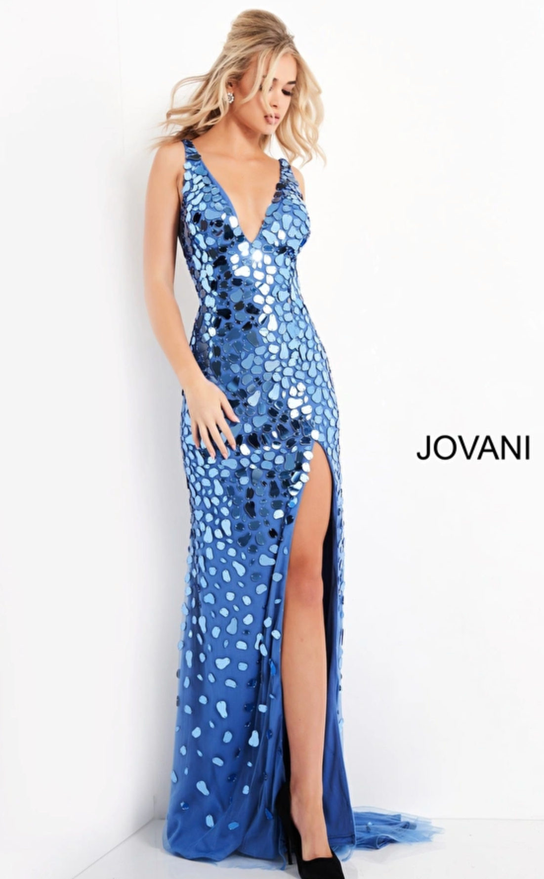 JOVANI 02479